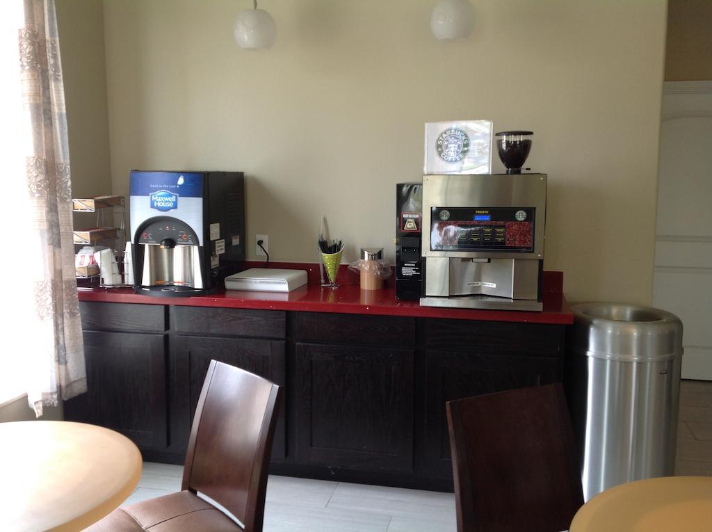Executive Inn And Suites Jefferson Екстер'єр фото